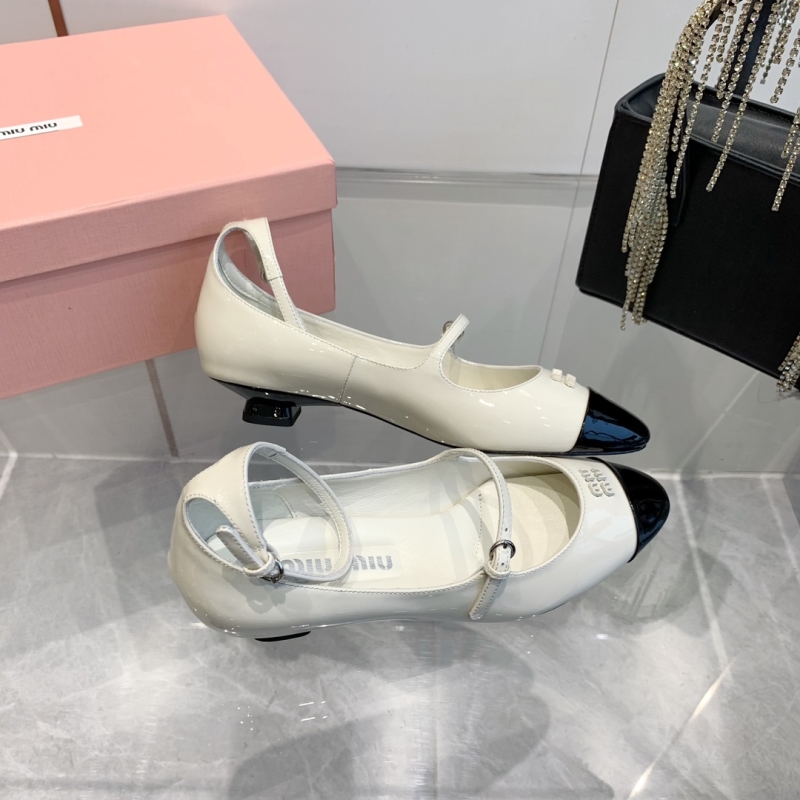 Miu Miu flat shoes